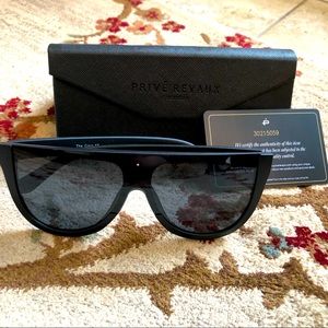 Prive Revaux The Coco Sunglasses EUC Case Black
